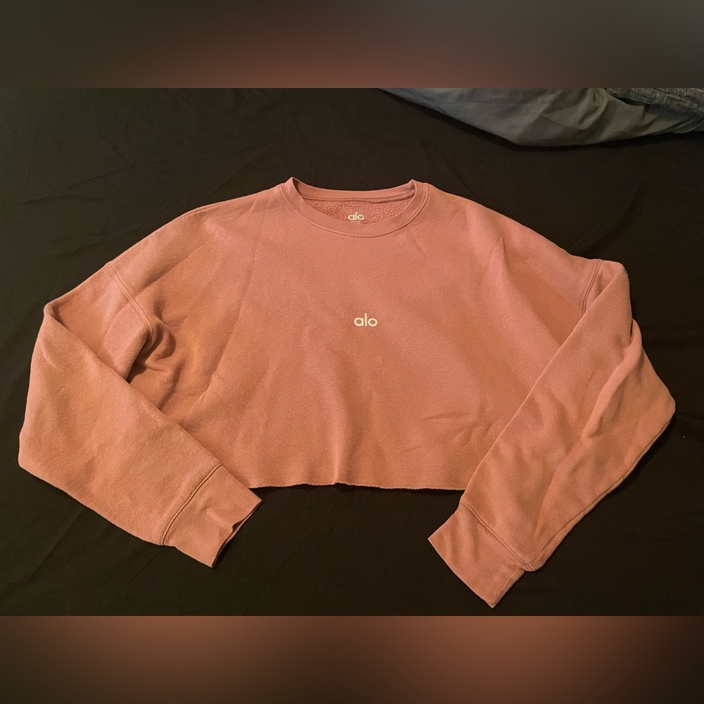 alo yoga extreme crop crew neck